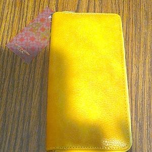 Alfa Bag Wallet mustard. NEW